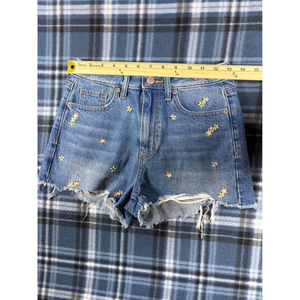 American Eagle Mom Shorts Womens 00 Blue Denim Embroidered Floral Distressed Raw - Picture 2 of 7